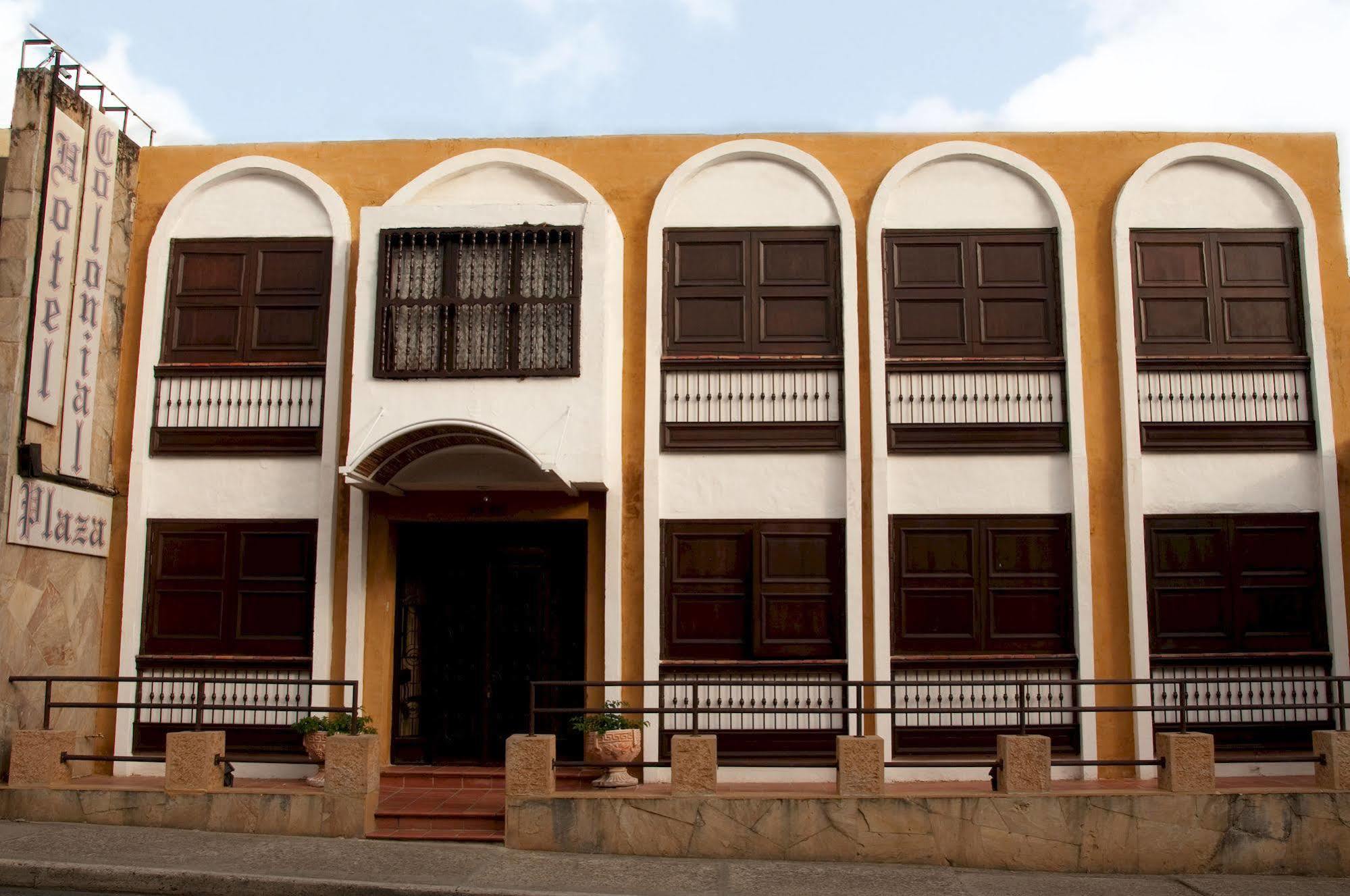 Hotel Colonial Plaza Bucaramanga Exterior foto